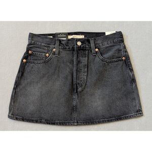 NWT Levi's Premium Icon Skirt Black Wash Size 28